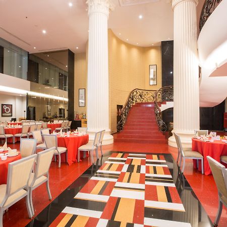 Merlynn Park Hotel Jakarta Extérieur photo