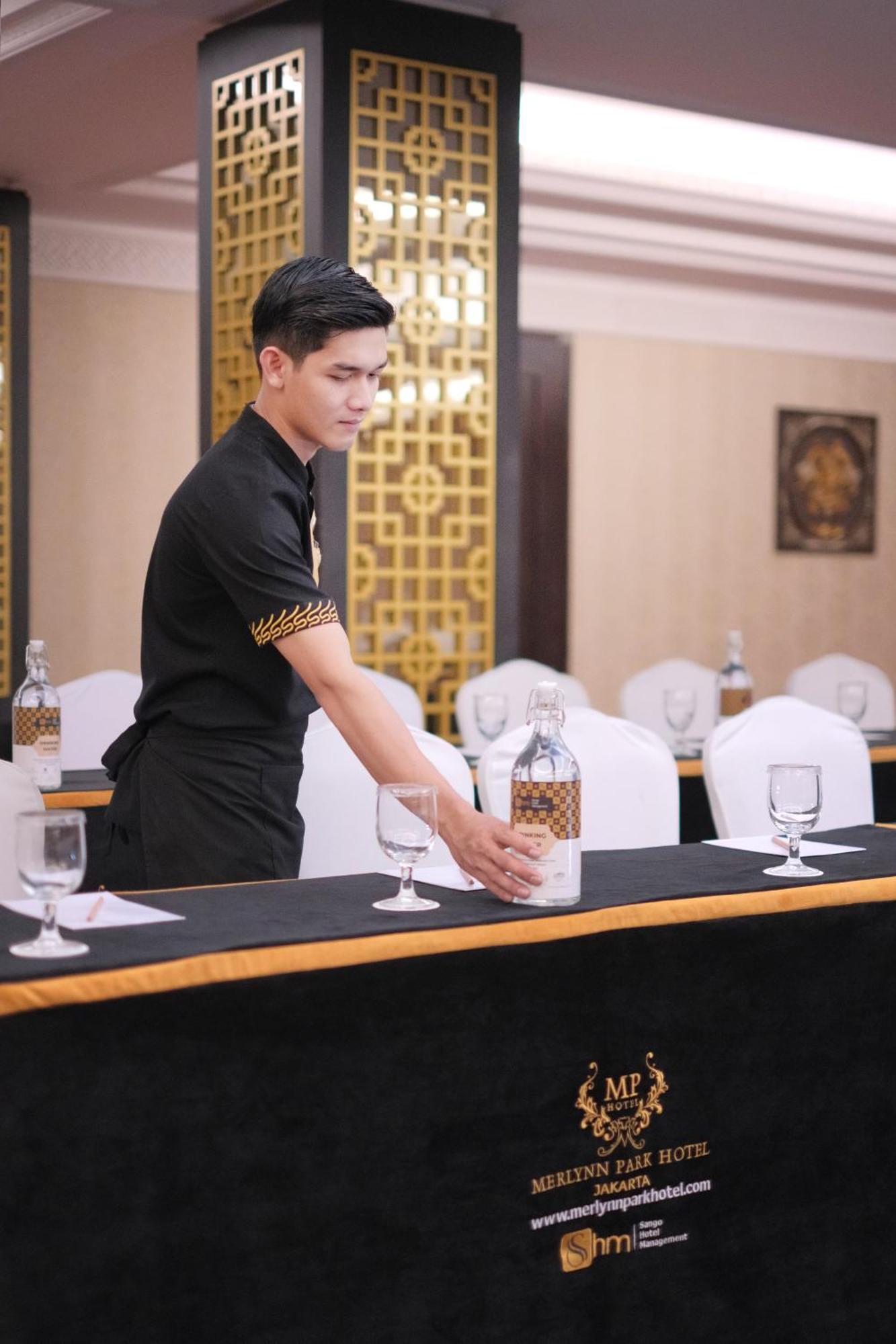 Merlynn Park Hotel Jakarta Extérieur photo