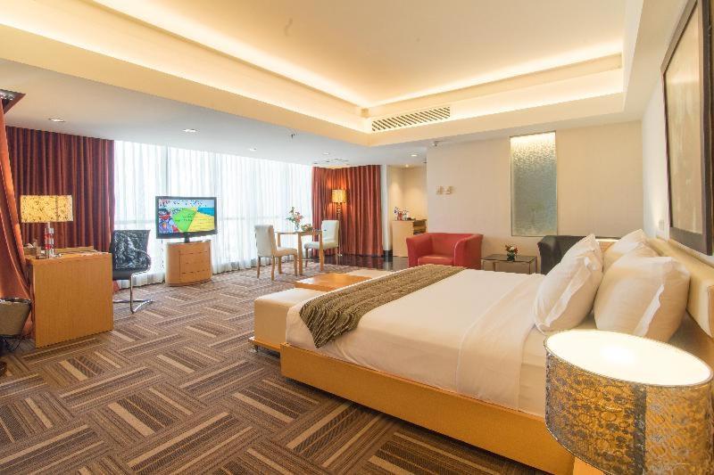 Merlynn Park Hotel Jakarta Chambre photo