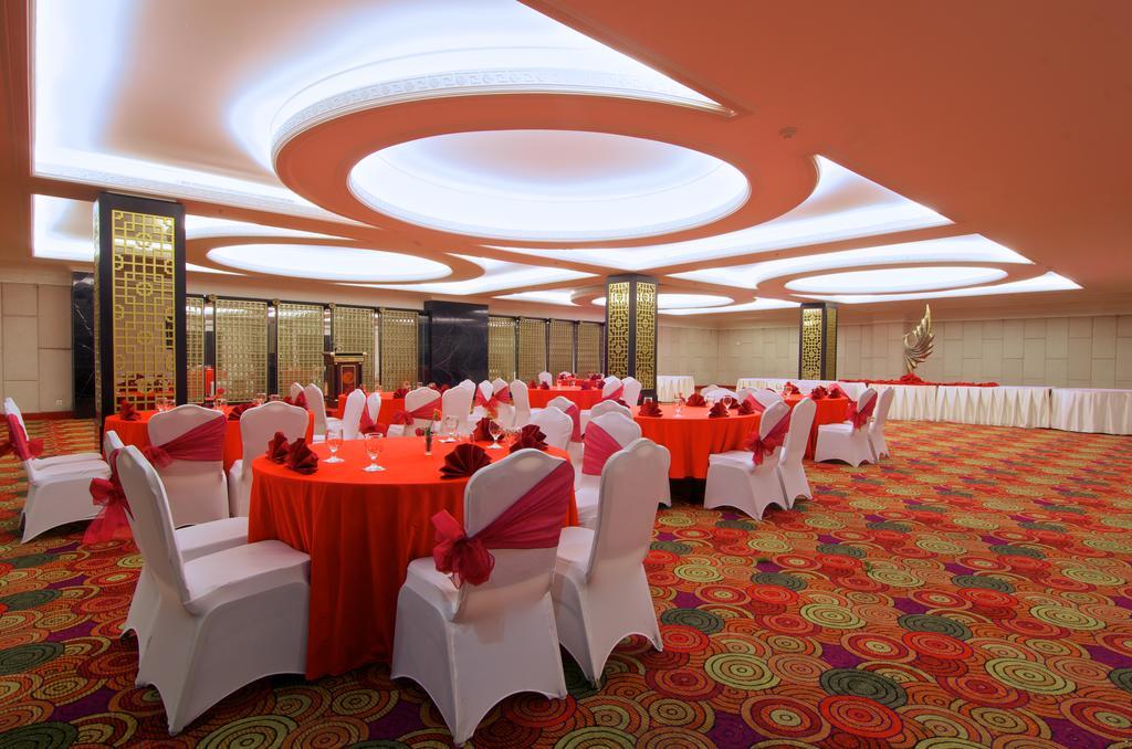 Merlynn Park Hotel Jakarta Extérieur photo