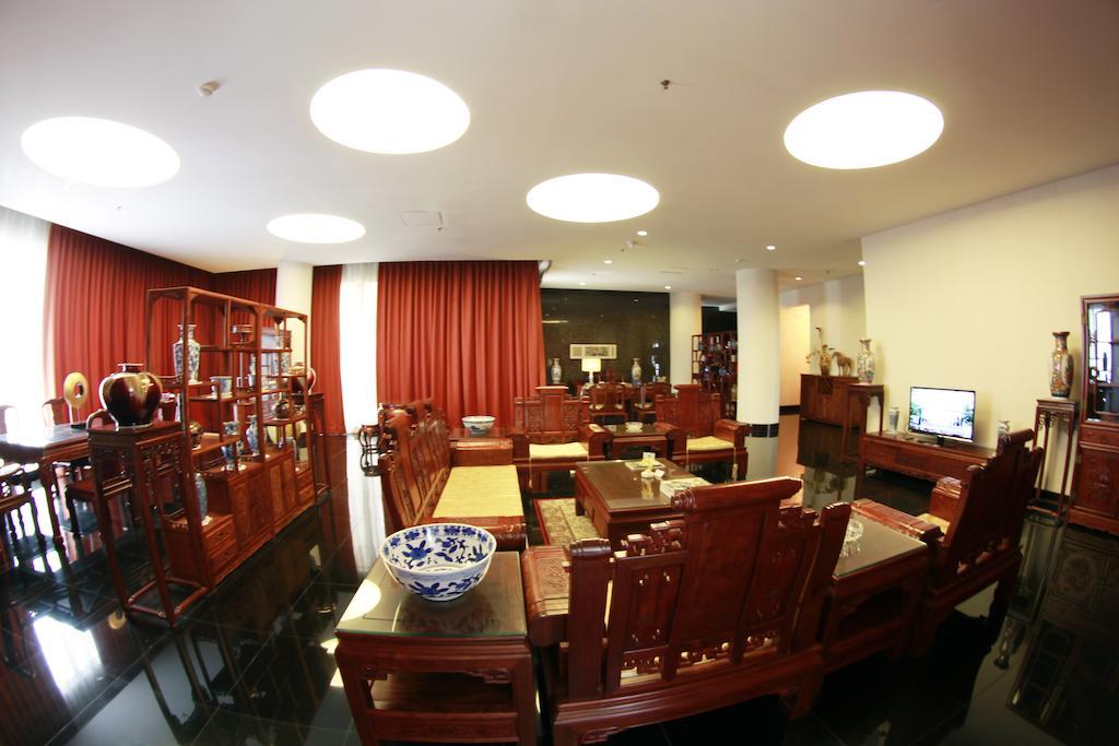 Merlynn Park Hotel Jakarta Extérieur photo