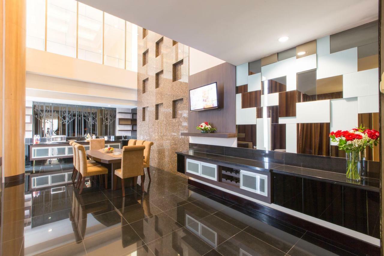 Merlynn Park Hotel Jakarta Extérieur photo